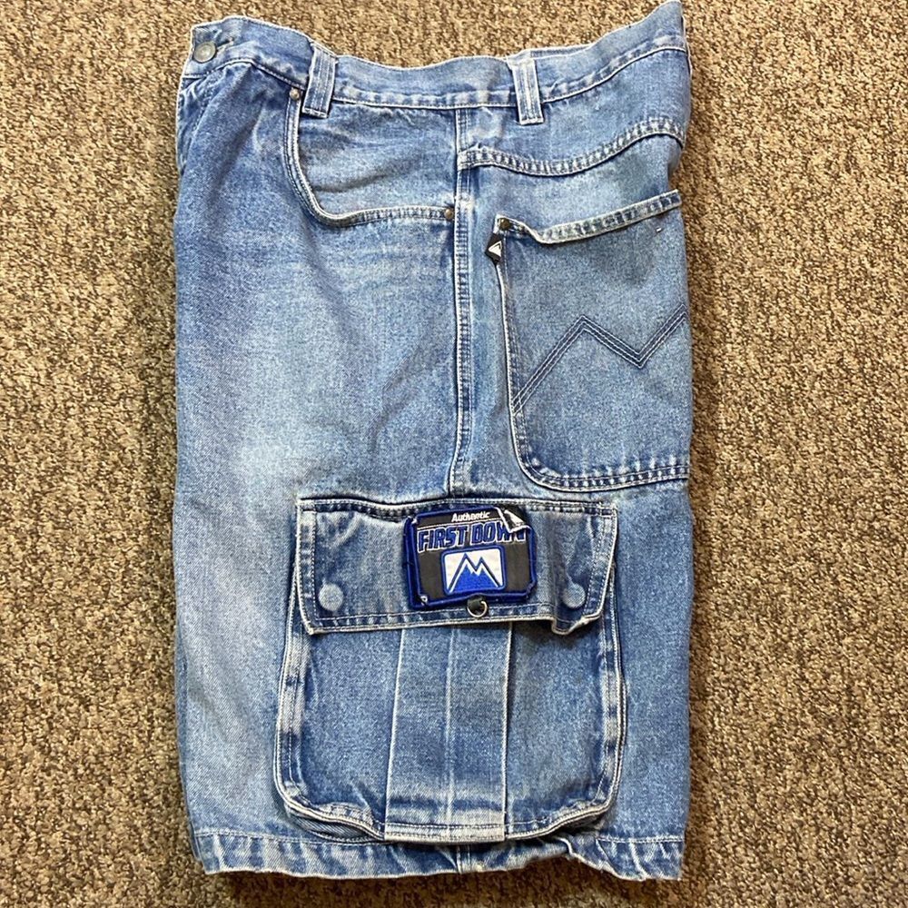 VTG, Y2K First Down Vintage Baggy Cargo Denim 💯 Cotton Men’s Shorts Size 34